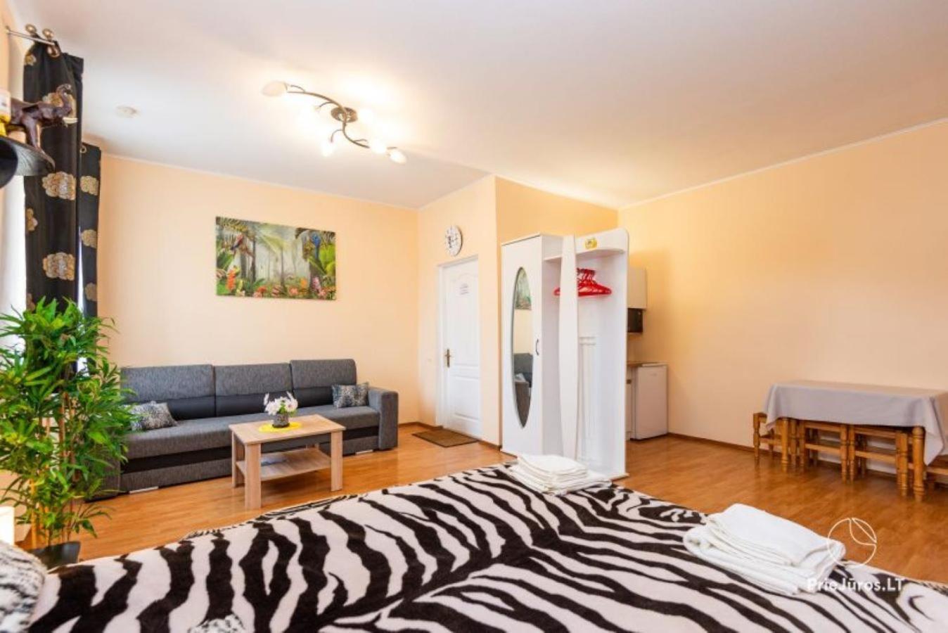 Apartamentai Pas Regina Palanga Buitenkant foto