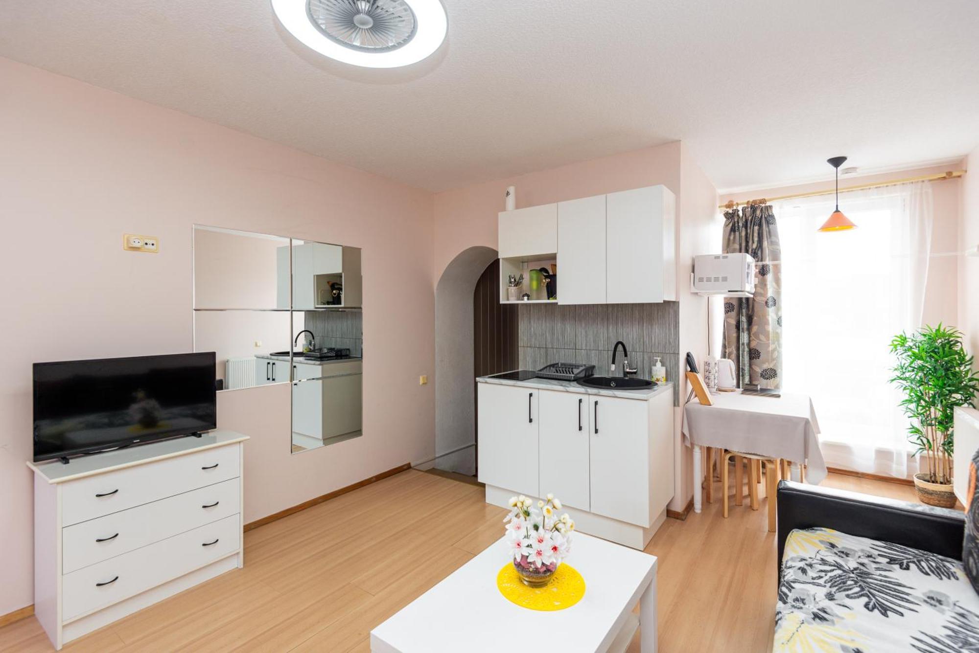 Apartamentai Pas Regina Palanga Buitenkant foto