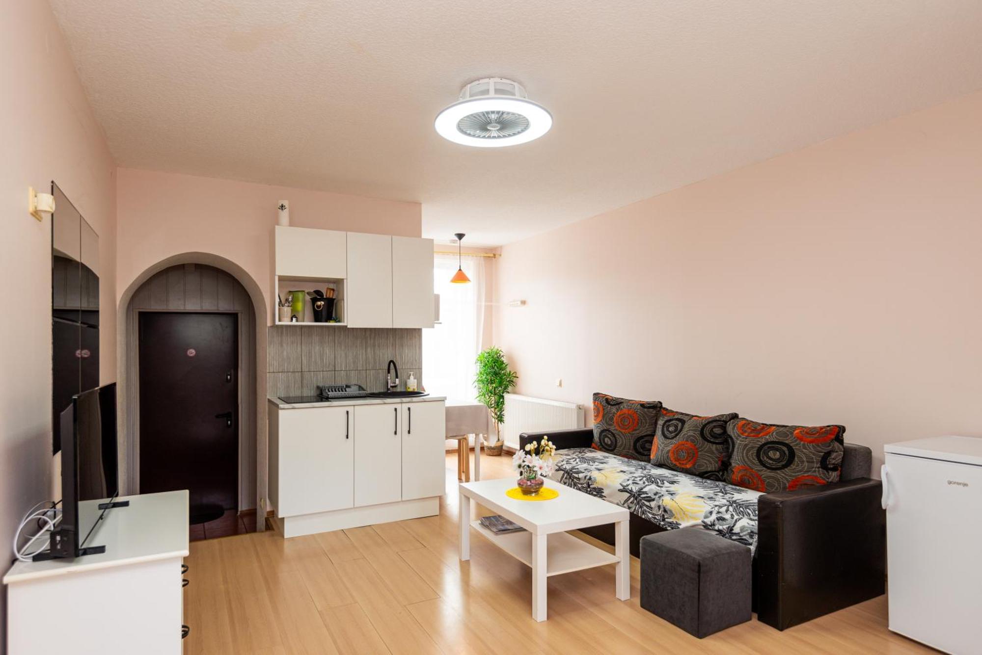 Apartamentai Pas Regina Palanga Buitenkant foto